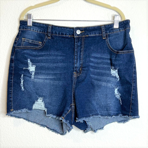 Shein Curve Womens Shorts 2XL Denim Cutoff Cotton Blend Distressed NWOT - Picture 1 of 4
